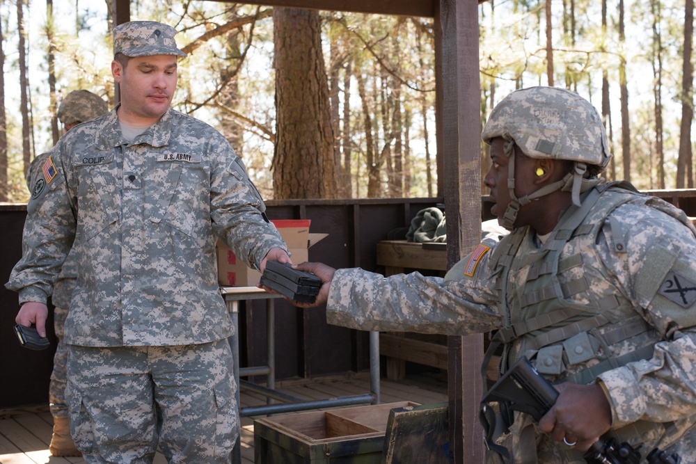 4-118th HHC Day at the Range