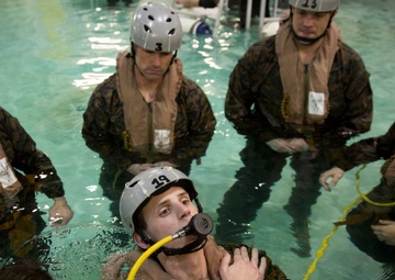 24th MEU Marines participate in Underwater Egress Training