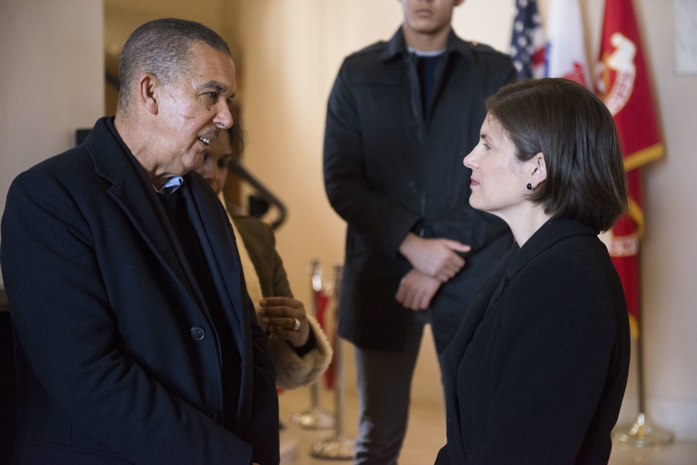President of the Republic of Trinidad and Tobago lays a wreath at the Tomb of the Unknown Soldier in Arlington National Cemetery