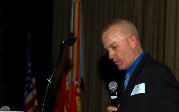 I MEF leaders gather for professional dinner