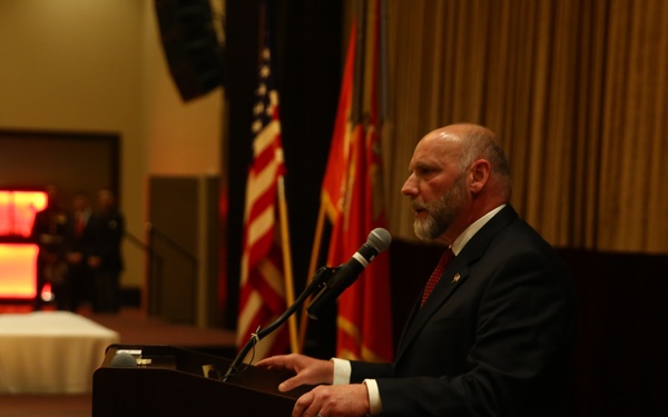 I MEF leaders gather for professional dinner