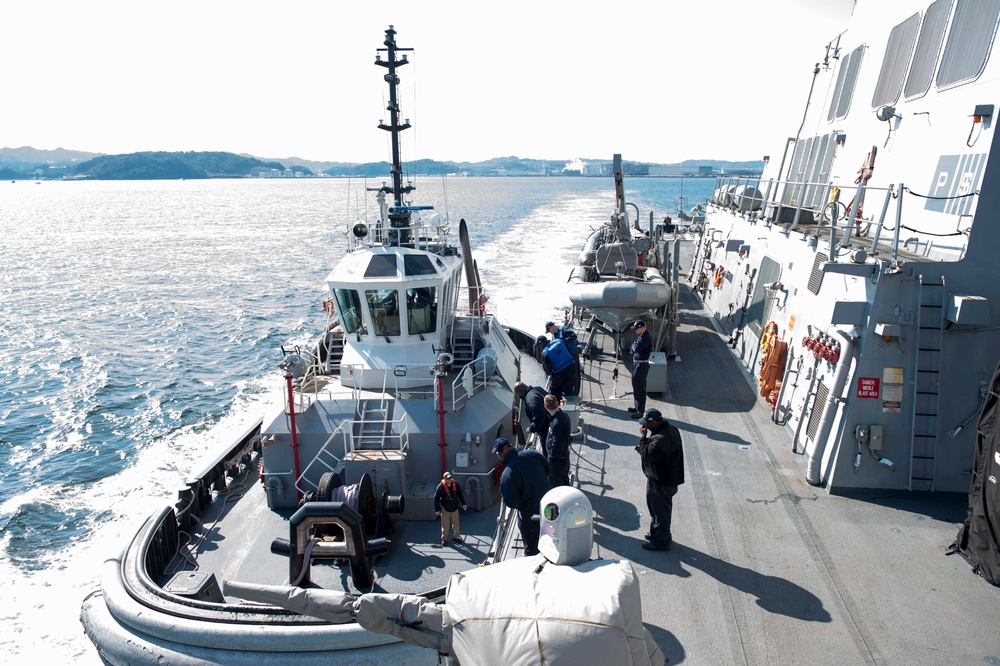 USS Benfold sea and anchor detail