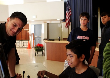 Fun with robots: EOD Marines mentor local students