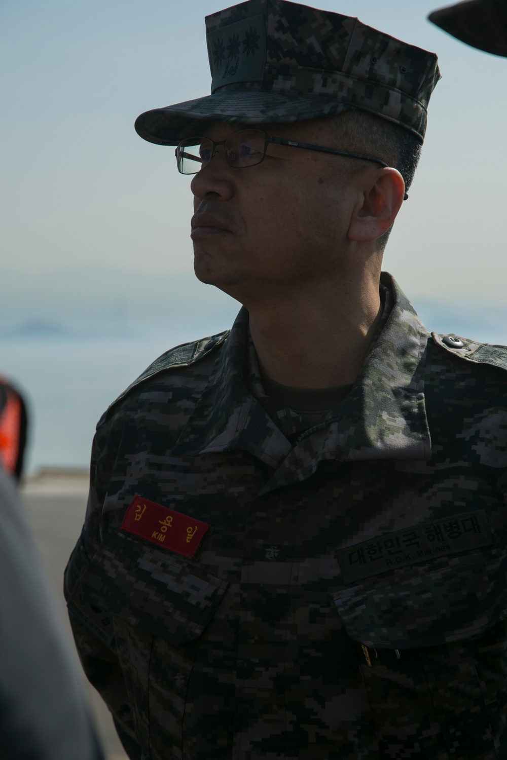 ROK Marines take a tour