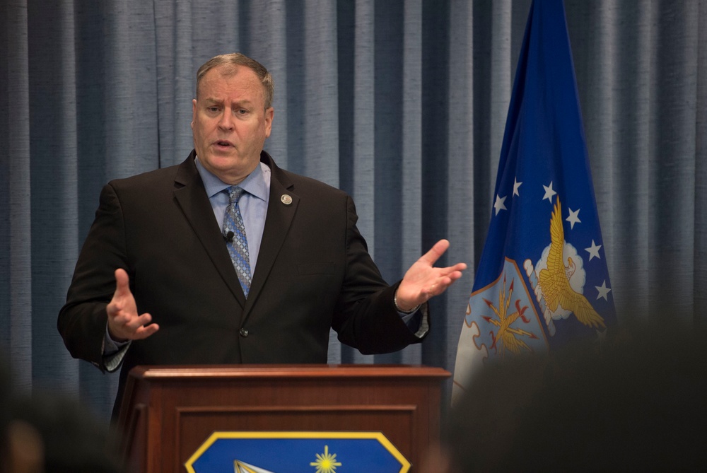 DSD vists Wright-Patterson AFB