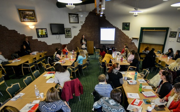 Spouses learn ins and outs of Ramstein