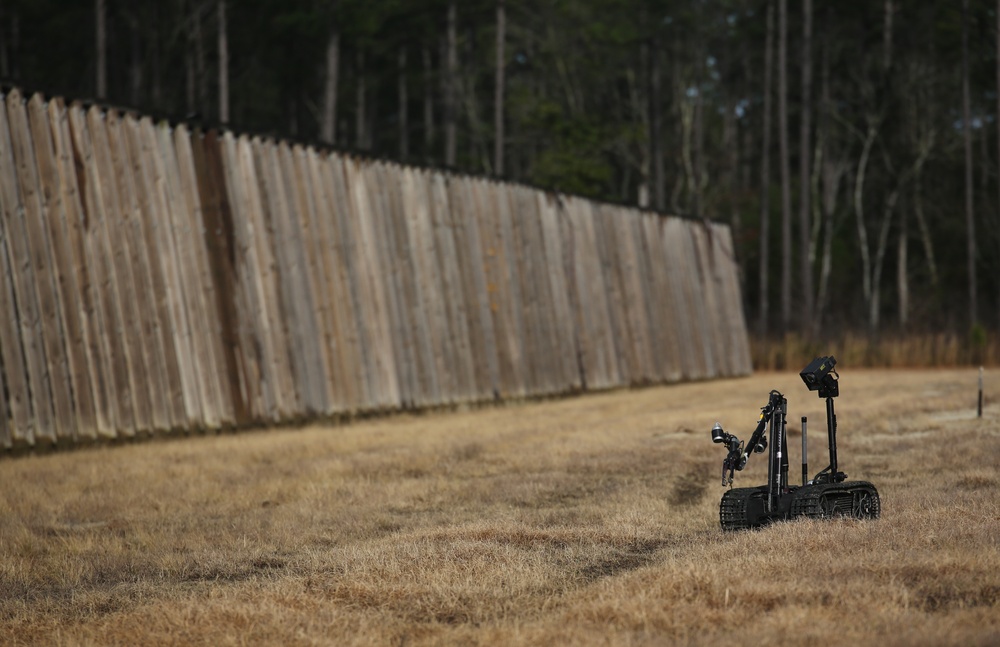 EOD conducts final field exercise in preparation for SPMAGTF-CR-AF