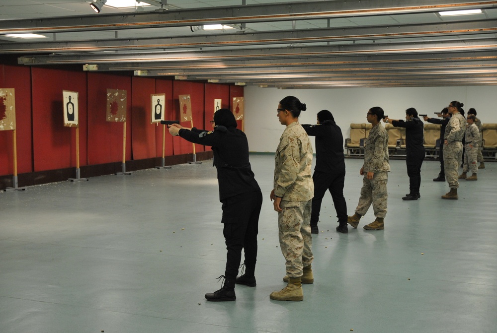 26th MEU FET trains with Kuwaiti Police