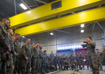 CLB 24 give Helicopter Support Team Training