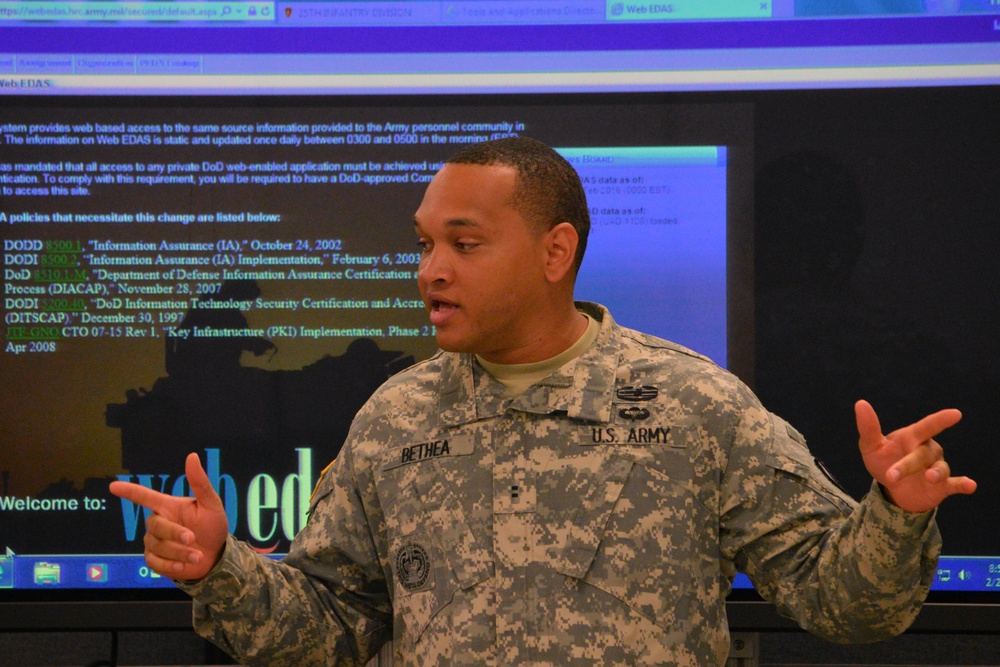 HR Soldiers learn more than basics in class