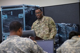 HR Soldiers learn more than basics in class