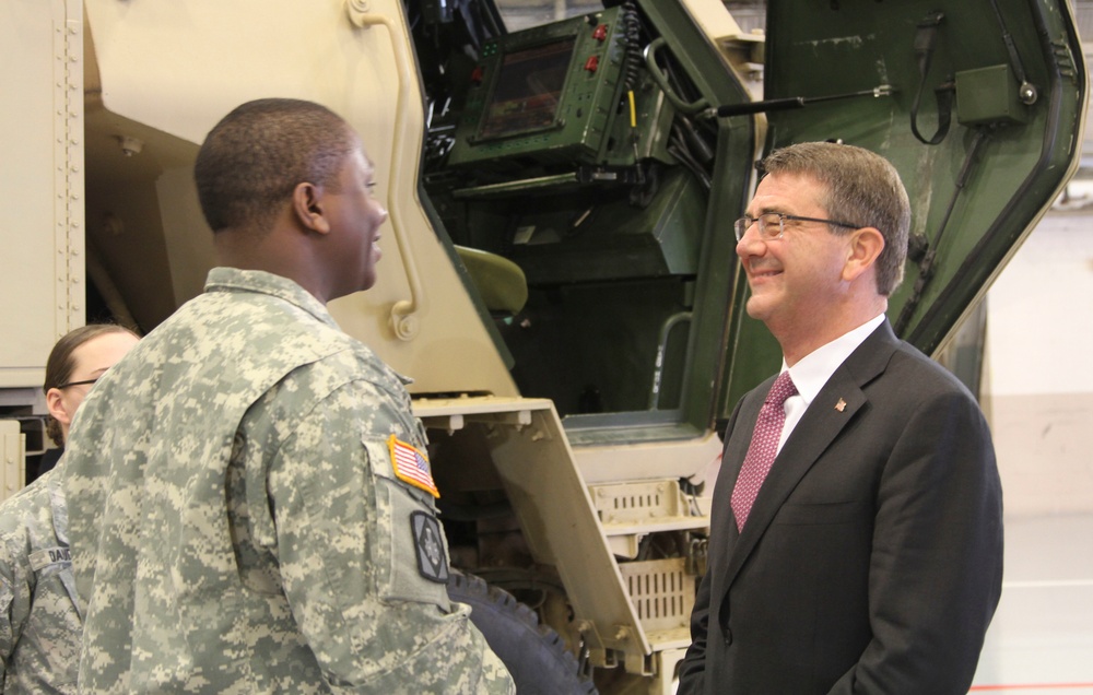 Artillery NCO gives capabilities brief to Secretary of Defense