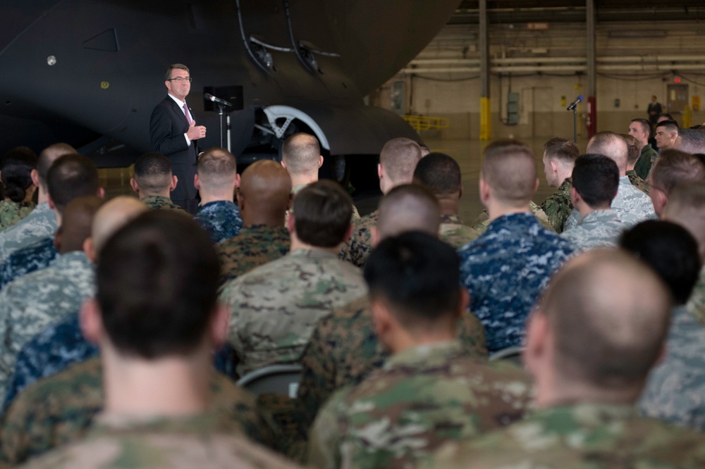 Secretary of defense visits JBLM