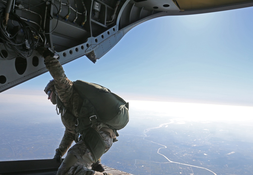 1st Special Forces Group (Airborne) HALO Jump