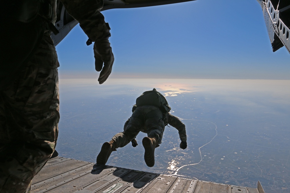 1st Special Forces Group (Airborne) HALO jump
