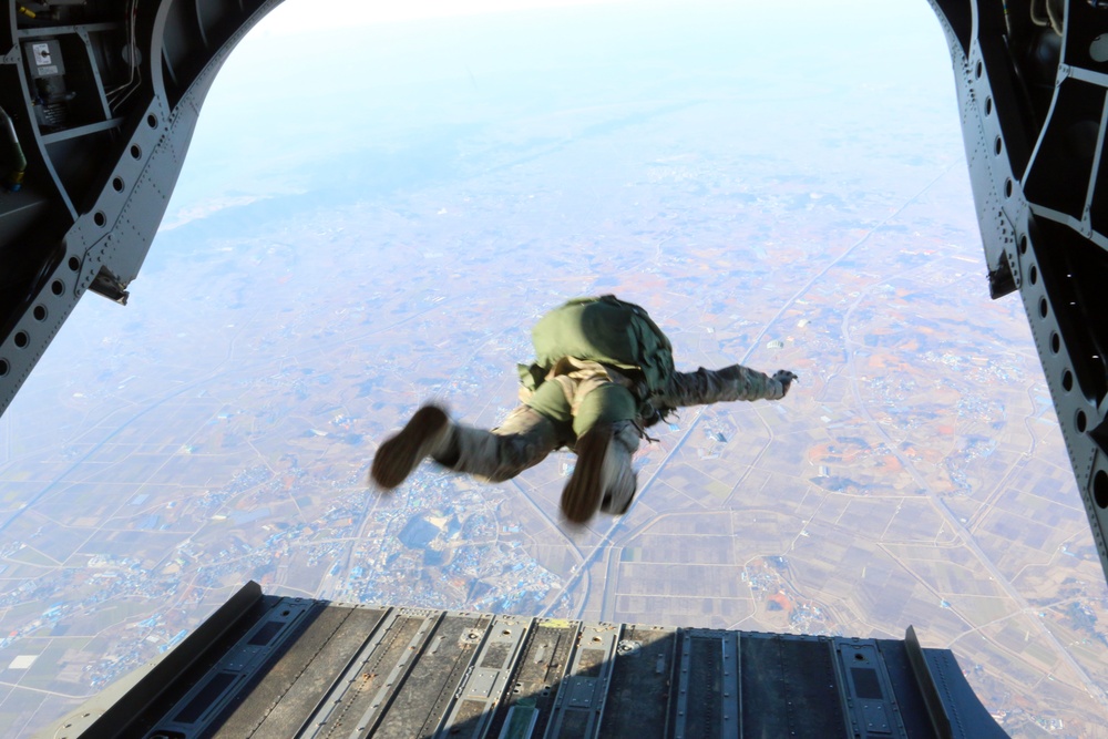 1st Special Forces Group (Airborne) HALO jump