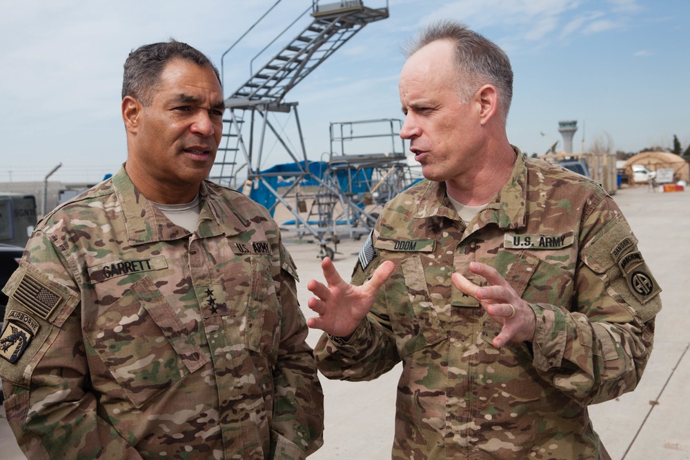 Lt. Gen. Michael Garrett, Commander, US Army Central (ARCENT), meets with Brig. Gen. Mark Odom, Deputy Commander for Operations, 82nd Airborne Division