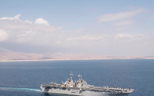 USS Kearsarge earns Battle E