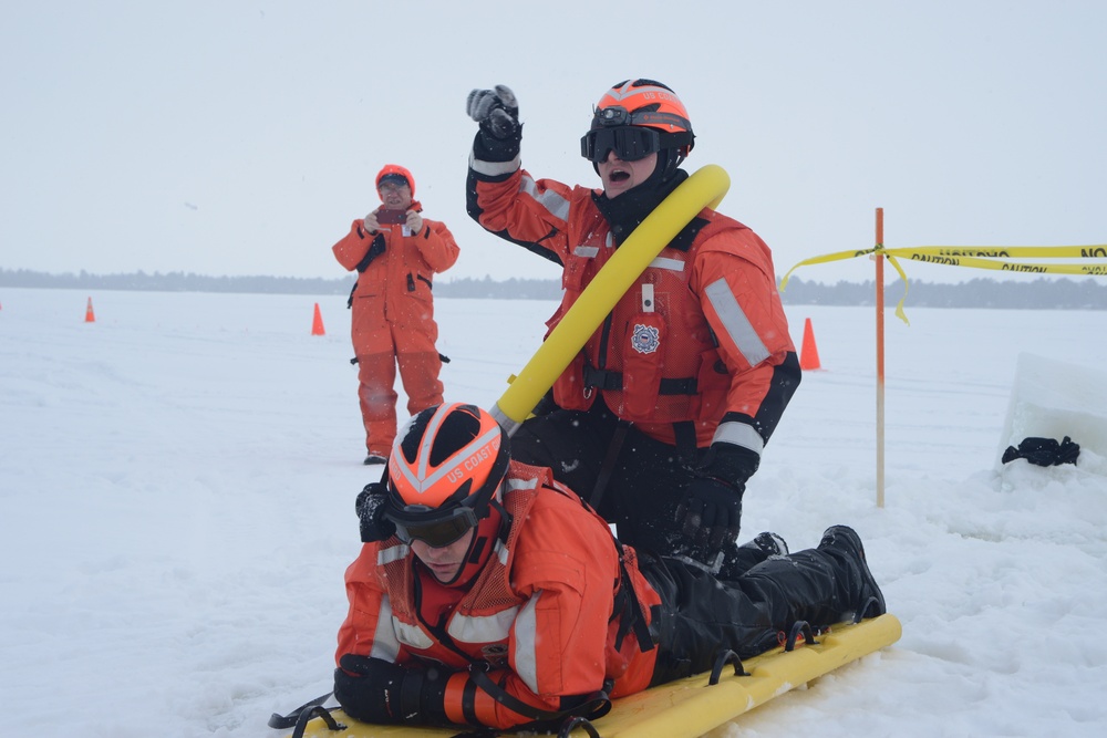 Twin Endeavor full scale ice rescue exercise