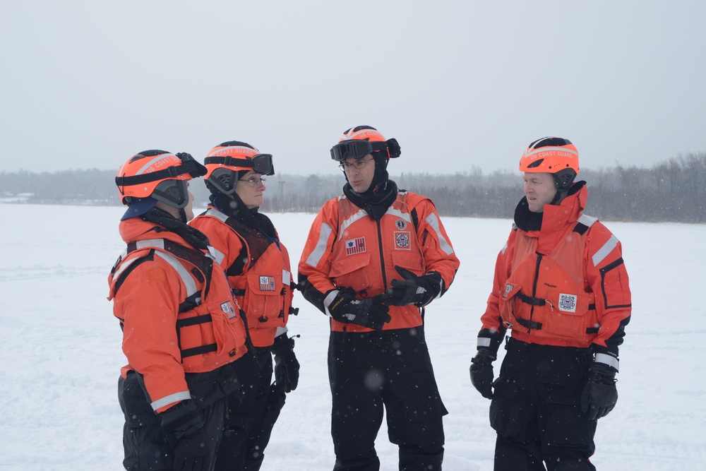 Twin Endeavor full scale ice rescue exercise
