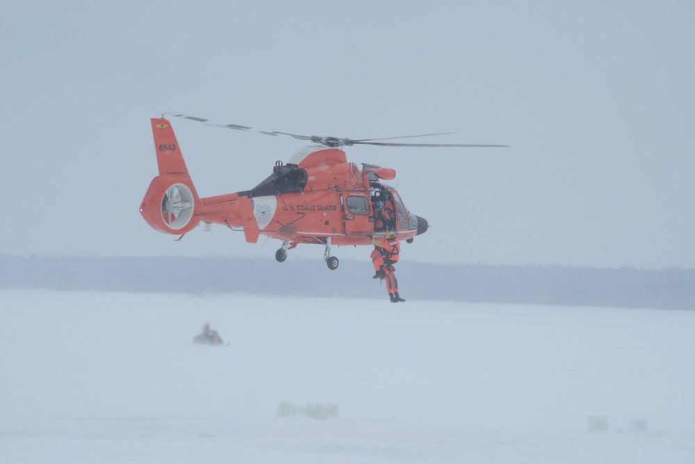 Twin Endeavor full scale ice rescue exercise