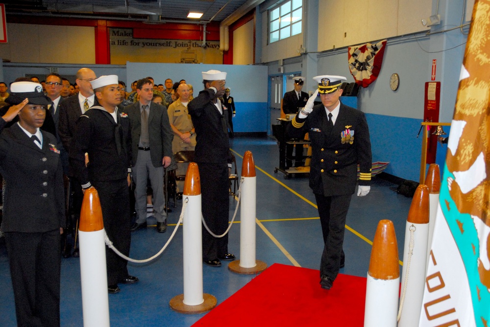 Navy Operational Support Center Alameda Changes Command