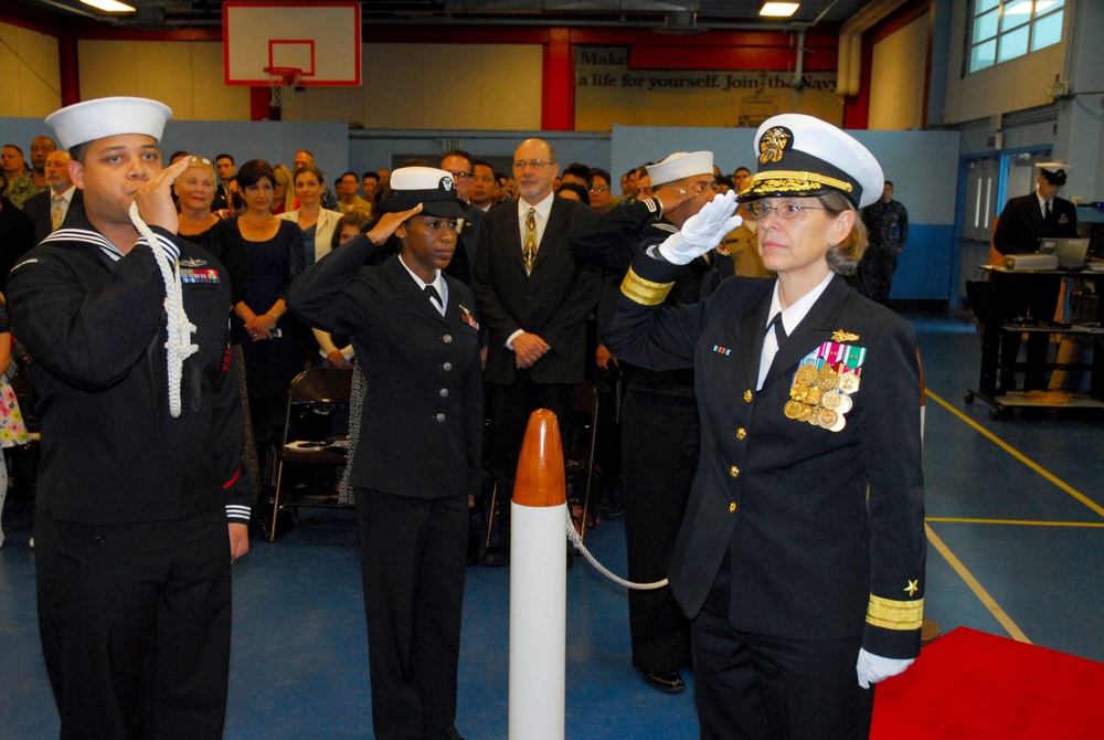 Navy Operational Support Center Alameda changes command