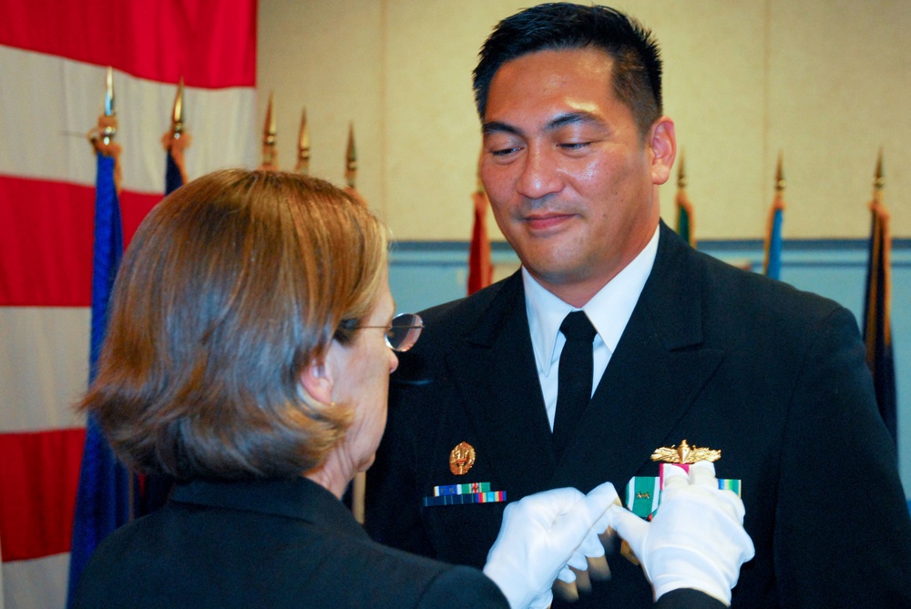 Navy Operational Support Center Alameda changes command