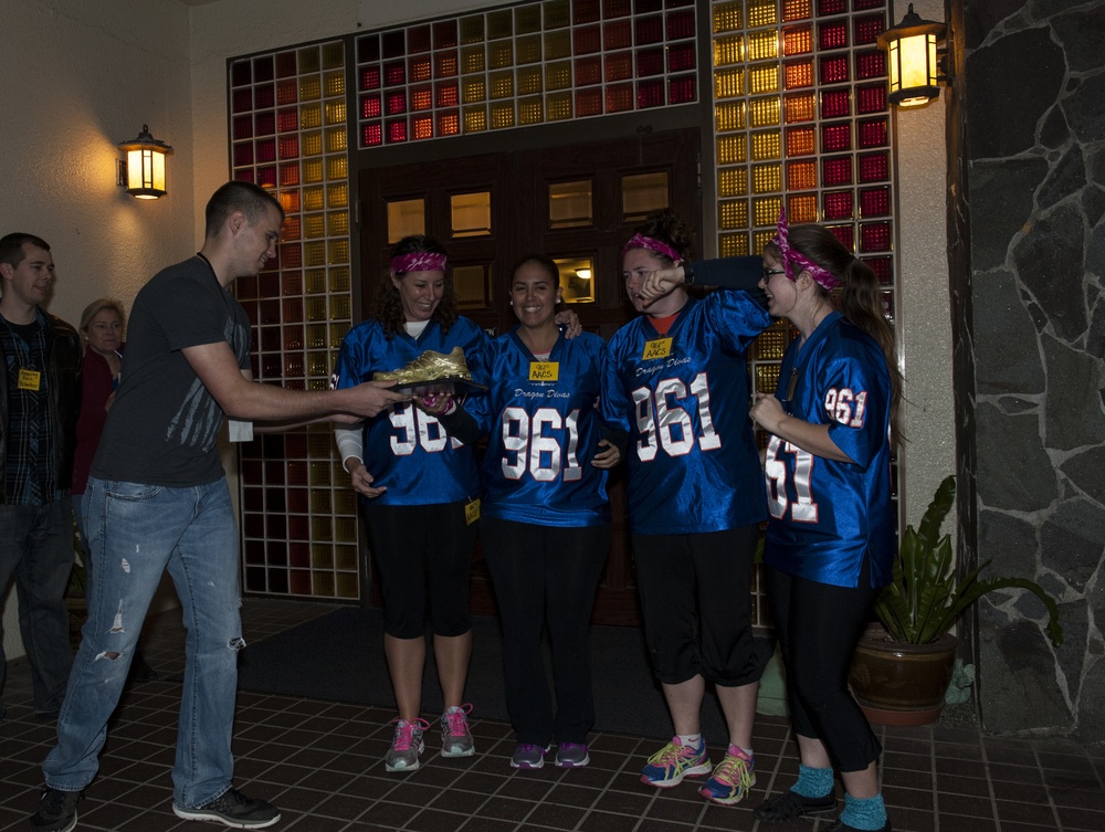 Spouses compete in Kadena’s Amazing Race