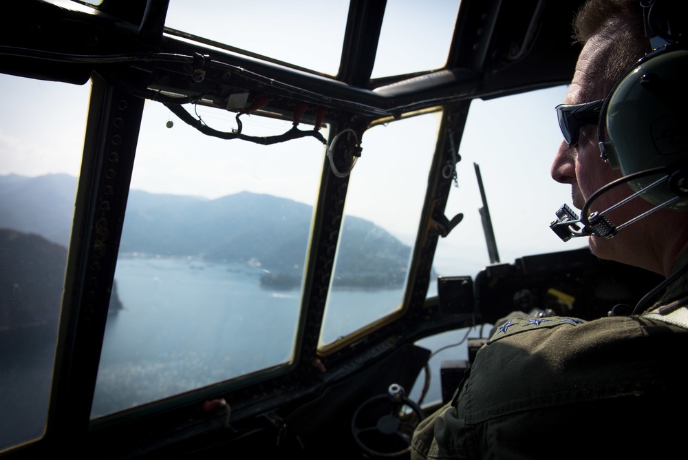 USFJ commander flies with the 36th Airlift Squadron