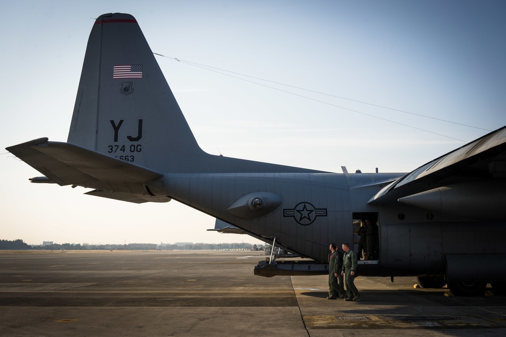 USFJ commander flies with the 36th Airlift Squadron