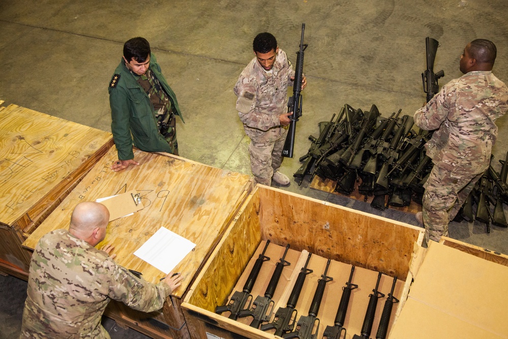 1,200 M16 rifles donated to the Peshmerga