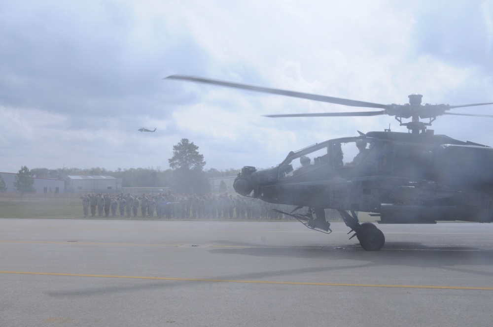 Last flight of the Apache Helicopter in the US Army Reserve