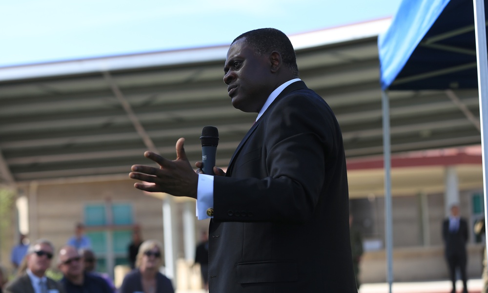Dr. Omalu Speaks at Wounded Warrior Battalion