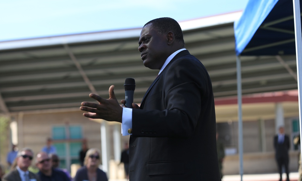 Dr. Omalu Speaks at Wounded Warrior Battalion