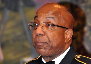 Army Reserve bids farewell to senior leader