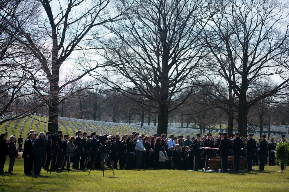 Graveside service for US Army Sgt. 1st Class Matthew Q. McClintock takes place in Section 60 of Arlington National Cemetery