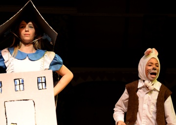 Down the rabbit hole: Students perform 'Alice in Wonderland Jr.'