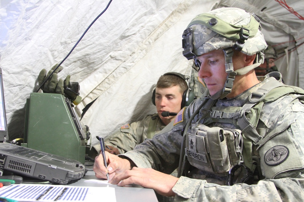 Brave Rifles experience TOC operations during NTC