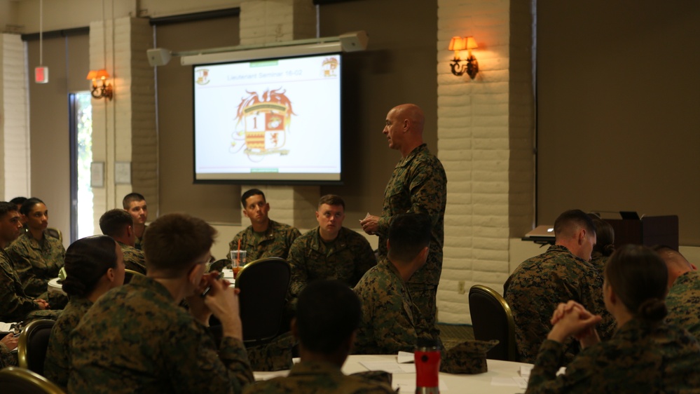 Grass roots leadership: 1st MLG conducts lieutenant seminar