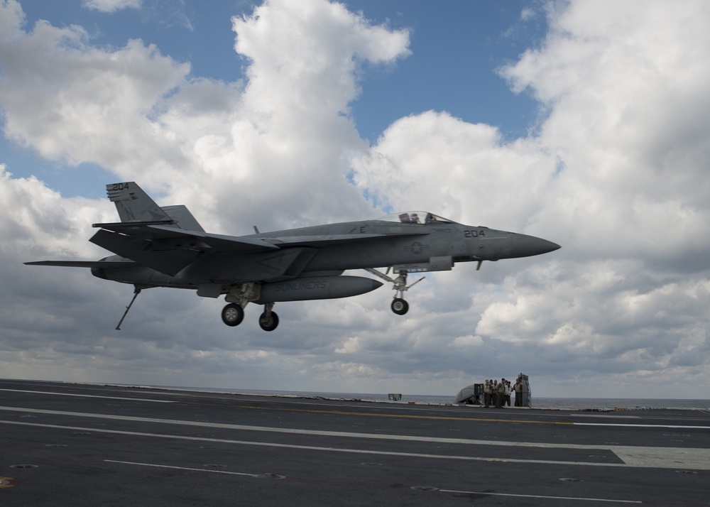 USS George Washington flight deck action