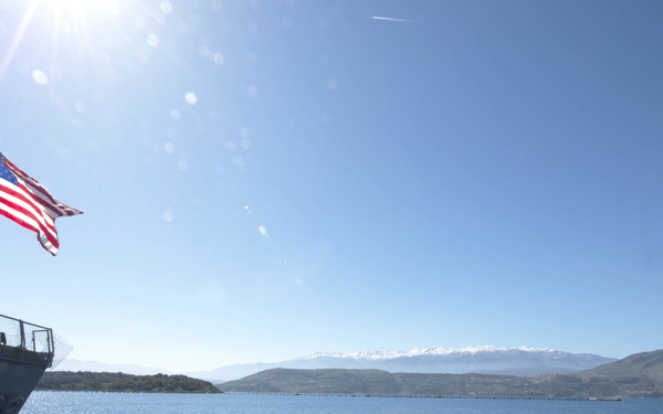 USNS Kanawha (T-AO 196) arrives in Souda Bay