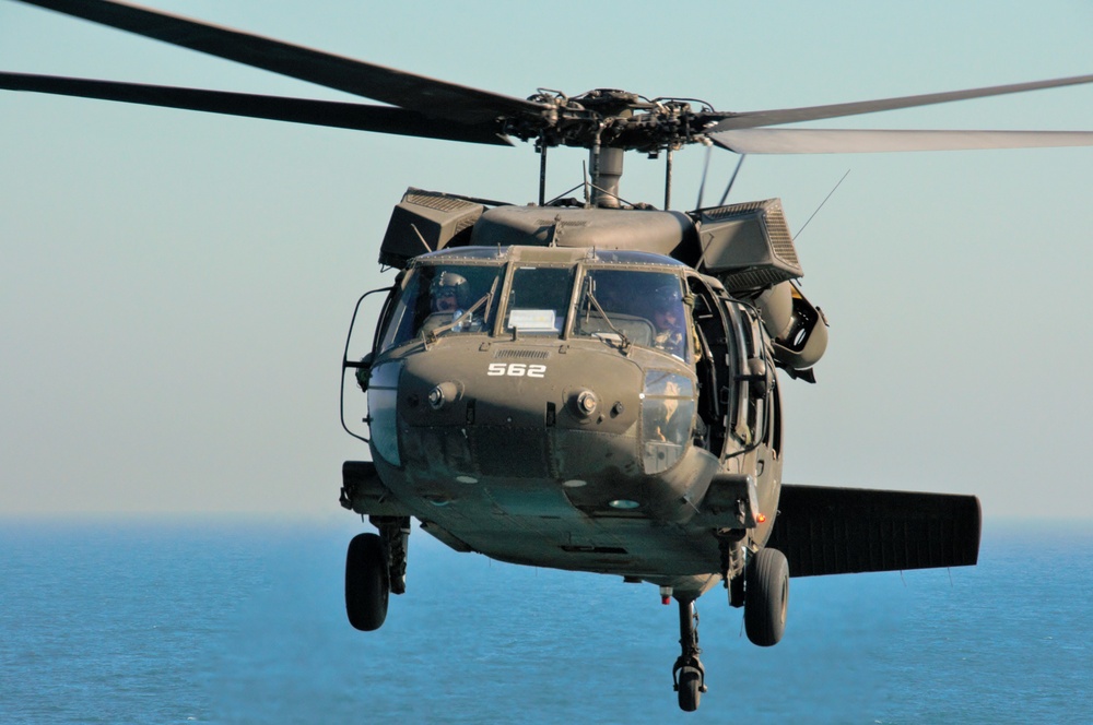 California and West Virginia Army National Guard Soldiers conduct deck landing qualifications