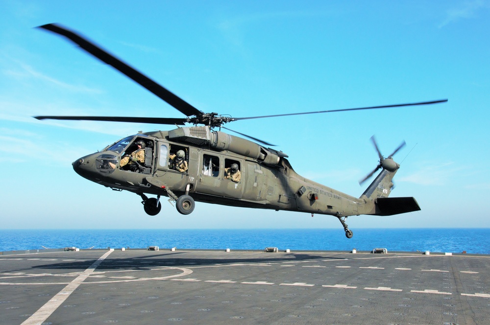 California and West Virginia Army National Guard Soldiers conduct deck landing qualifications