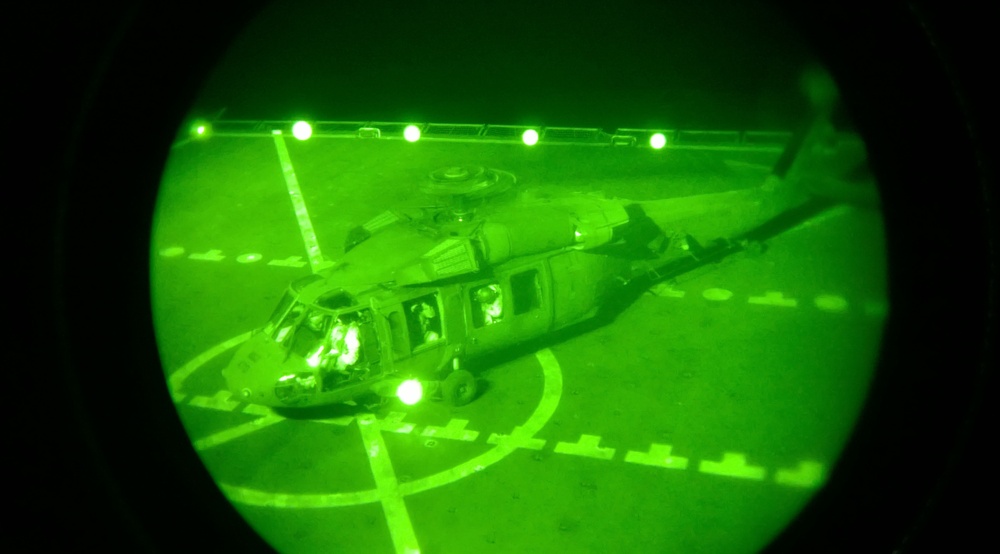 California and West Virginia Army National Guard Soldiers conduct deck landing qualifications