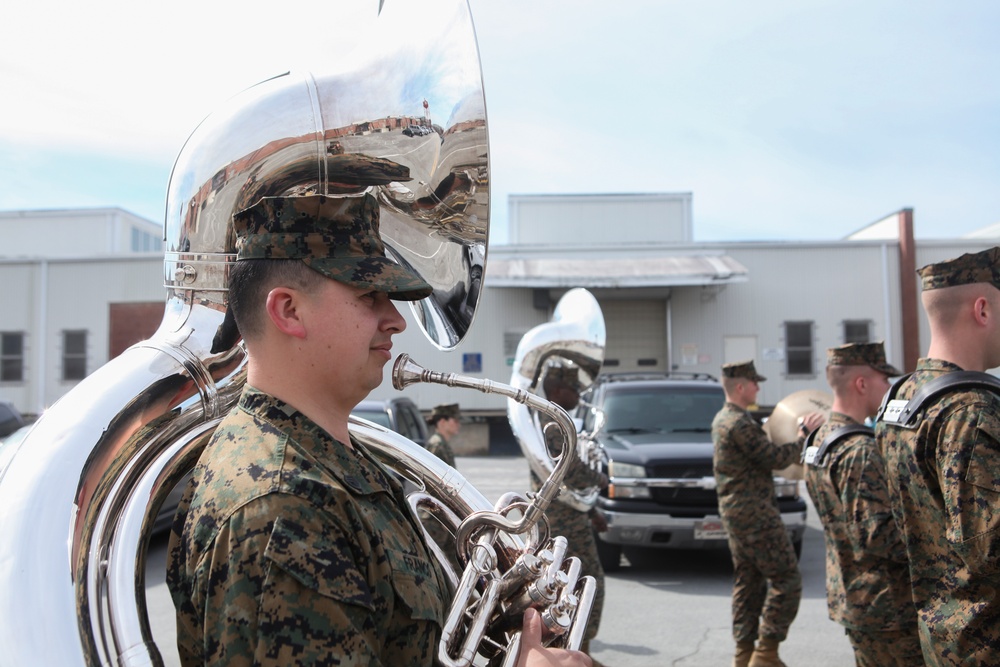 2nd MAW Band prepares for upcoming parade