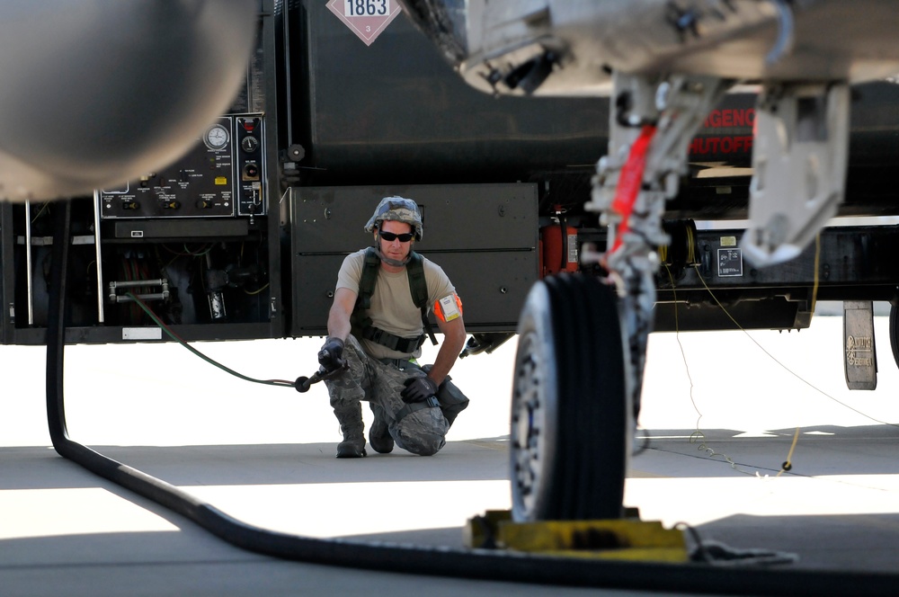 Airmen Prep For Deployment With War Games