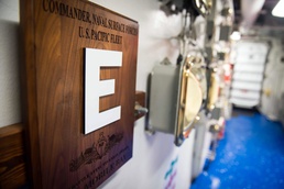 USS Mobile Bay earns fourth consecutive Battle 'E' award