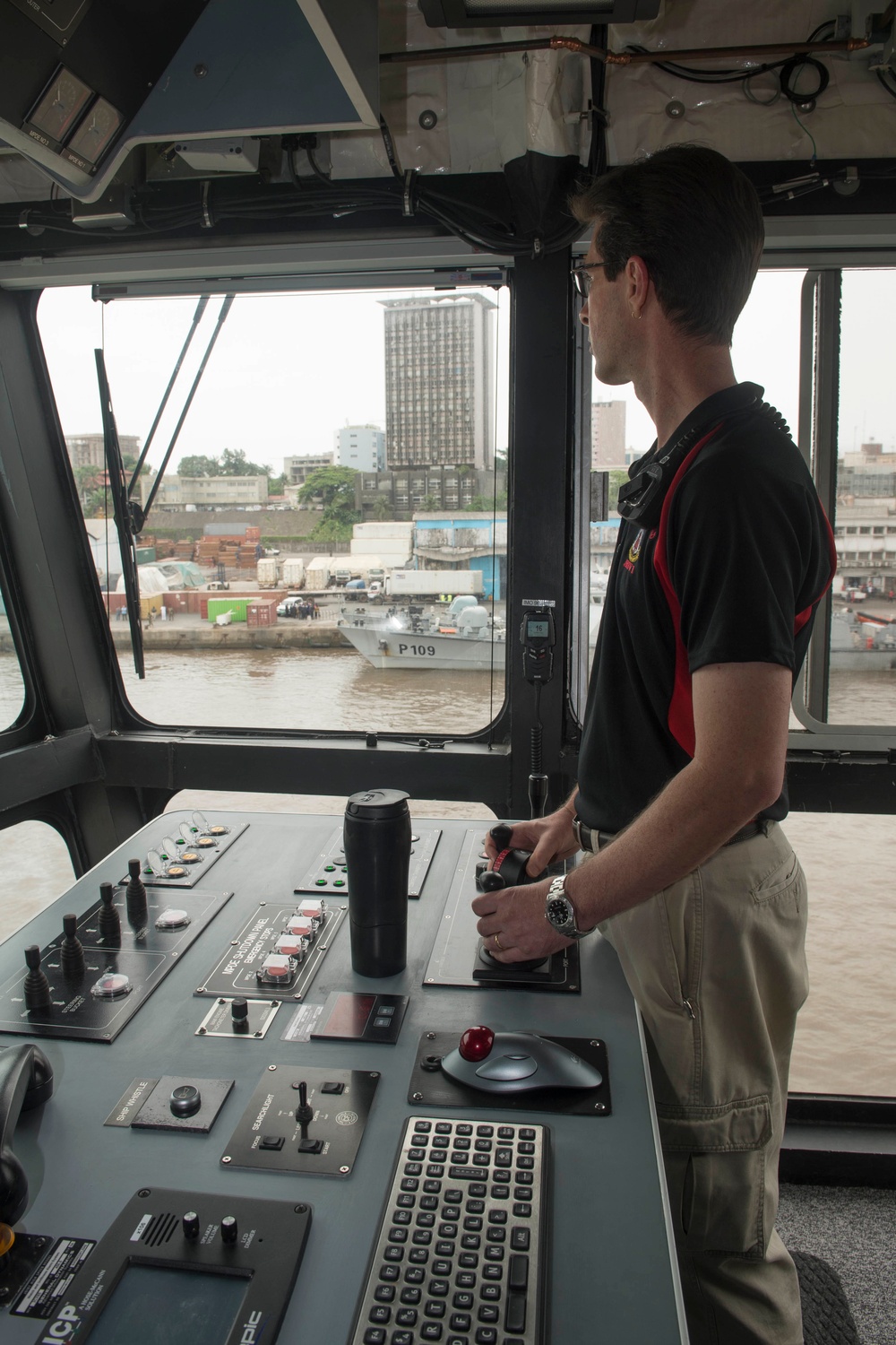 USNS Spearhead in Douala