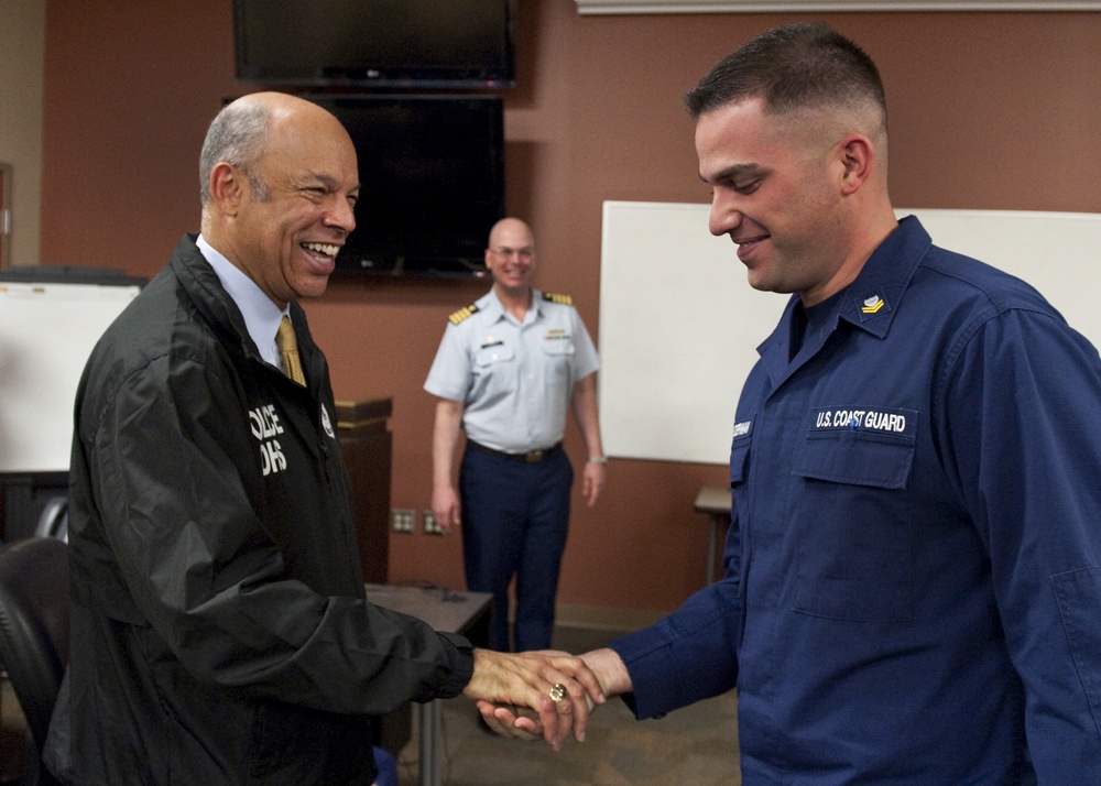 Secretary Johnson visits USCG Sector Ohio Valley